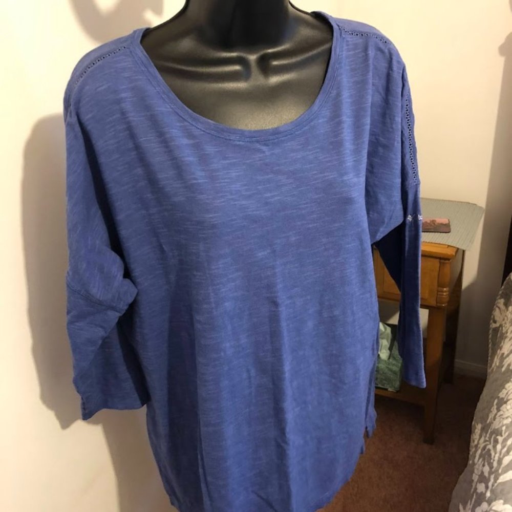 women's Columbia top